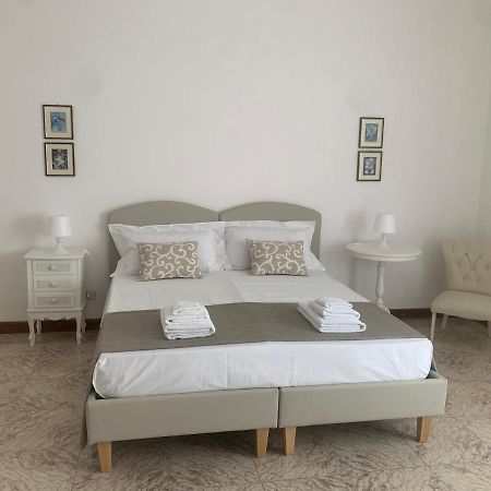 Porta Napoli Rooms Лечче Экстерьер фото